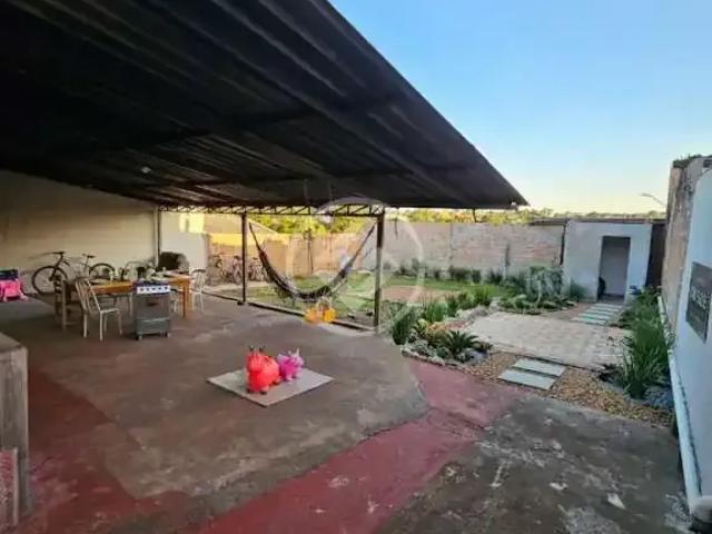 Casa / Sobrado para Venda em Cascavel/PR Brasília 3 Quartos
