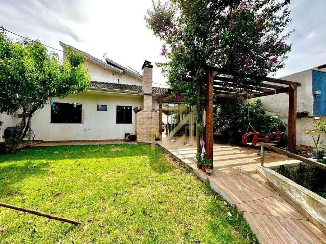 Casa / Sobrado para Venda em Cascavel/PR Cancelli 3 Quartos