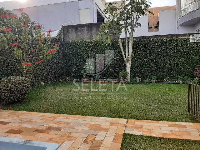 Casa / Sobrado para Venda em Cascavel/PR Centro 3 Quartos
