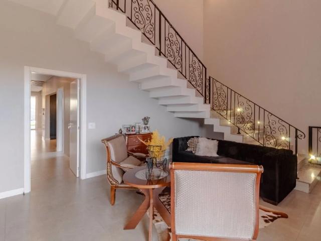 Casa / Sobrado para Venda em Cascavel/PR Country 3 Quartos