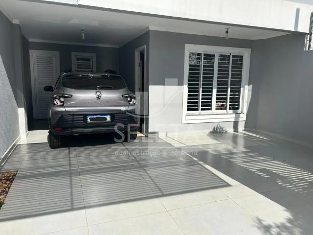 Casa / Sobrado para Venda em Cascavel/PR Country 2 Quartos