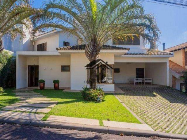 Casa / Sobrado para Venda em Cascavel/PR Country 5 Quartos
