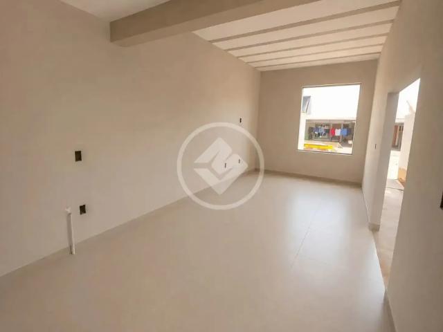 Casa / Sobrado para Venda em Cascavel/PR Esmeralda 2 Quartos
