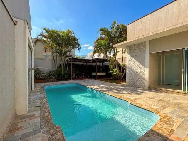 Casa / Sobrado para Venda em Cascavel/PR Esmeralda 3 Quartos