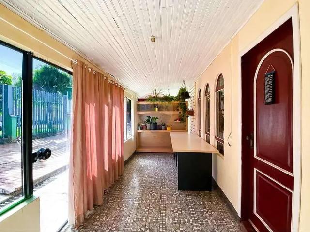 Casa / Sobrado para Venda em Cascavel/PR Floresta 2 Quartos