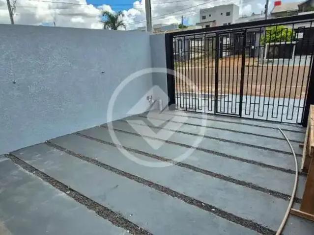 Casa / Sobrado para Venda em Cascavel/PR Floresta 3 Quartos
