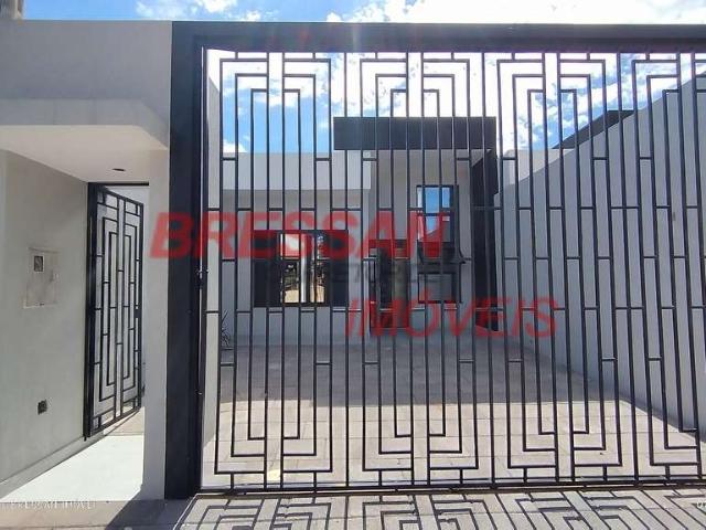 Casa / Sobrado para Venda em Cascavel/PR Jardim Clarito 3 Quartos