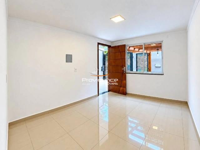 Casa / Sobrado para Venda em Cascavel/PR Pioneiros Catarinenses 3 Quartos