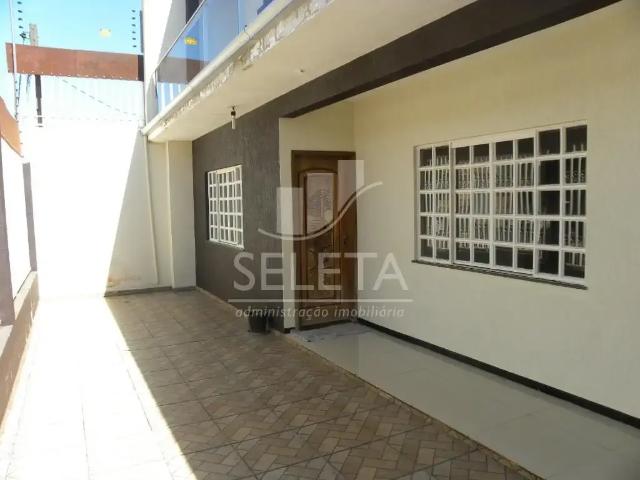 Casa / Sobrado para Venda em Cascavel/PR Porto Seguro 6 Quartos