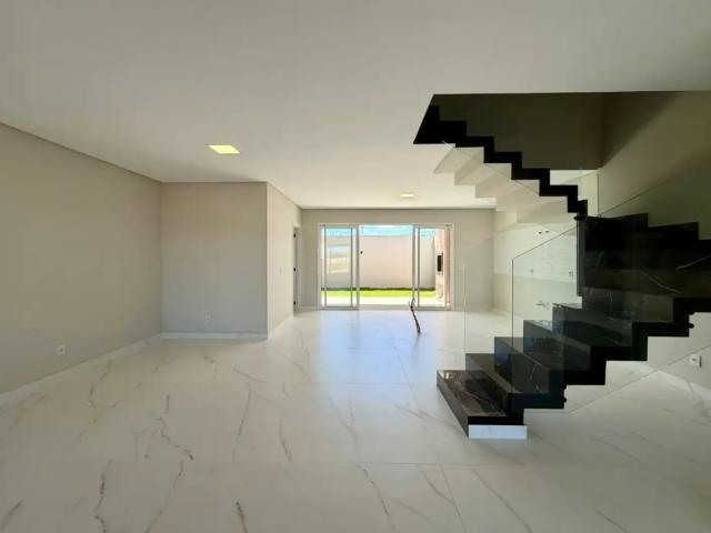 Casa / Sobrado para Venda em Cascavel/PR Recanto Tropical 3 Quartos