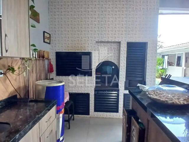 Casa / Sobrado para Venda em Cascavel/PR Recanto Tropical 3 Quartos