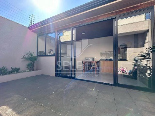 Casa / Sobrado para Venda em Cascavel/PR Recanto Tropical 2 Quartos