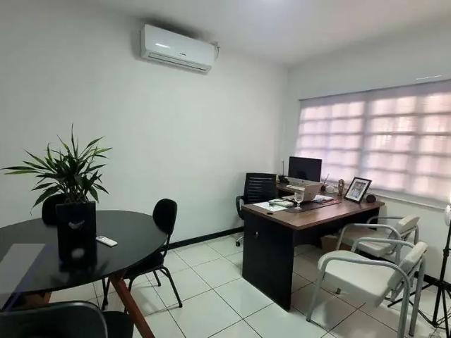 Casa / Sobrado para Venda em Cascavel/PR Recanto Tropical