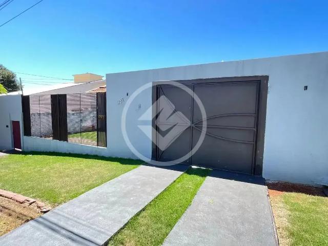 Casa / Sobrado para Venda em Cascavel/PR Região do Lago 1 3 Quartos