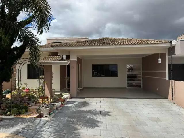 Casa / Sobrado para Venda em Cascavel/PR Região do Lago 2 Quartos