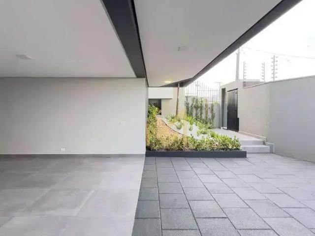 Casa / Sobrado para Venda em Cascavel/PR Região do Lago 4 Quartos