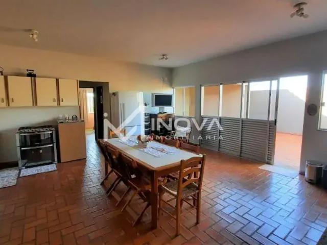 Casa / Sobrado para Venda em Cascavel/PR São Cristóvão 5 Quartos