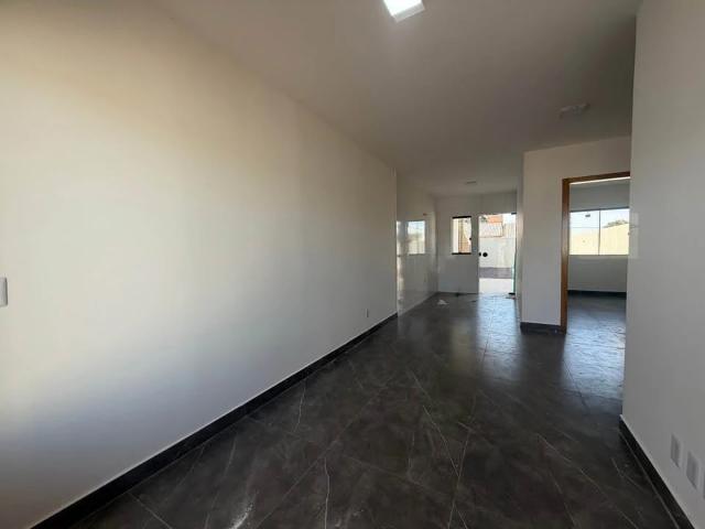 Casa / Sobrado para Venda em Cascavel/PR Tarumã 2 Quartos
