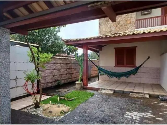 Casa / Sobrado para Venda em Casimiro de Abreu/RJ Centro 1 Quartos