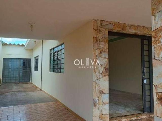 Casa / Sobrado para Venda em Catanduva/SP Higienópolis 3 Quartos