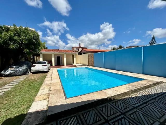 Casa / Sobrado para Venda em Caucaia/CE Icaraí 4 Quartos