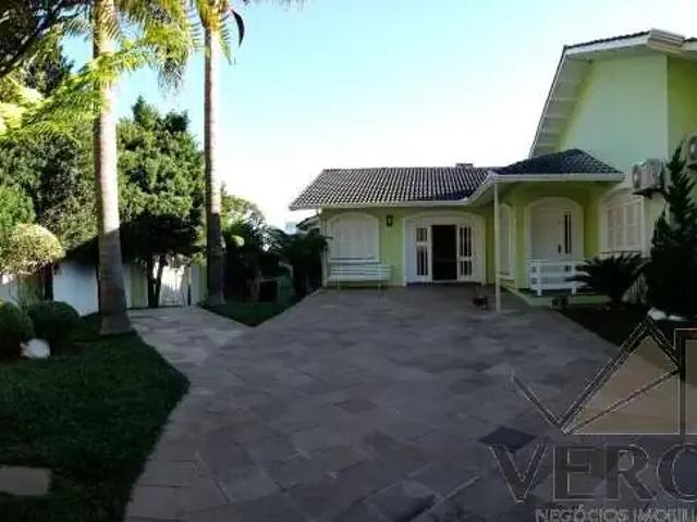 Casa / Sobrado para Venda em Caxias do Sul/RS Centro 3 Quartos
