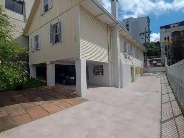 Casa / Sobrado para Venda em Caxias do Sul/RS Centro 5 Quartos