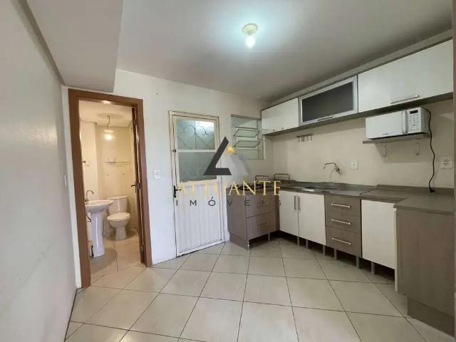 Casa / Sobrado para Venda em Caxias do Sul/RS Cidade Nova 2 Quartos