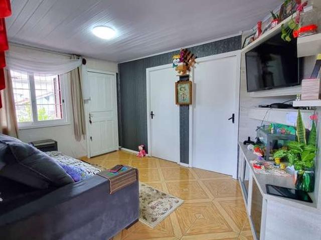 Casa / Sobrado para Venda em Caxias do Sul/RS Cidade Nova 4 Quartos