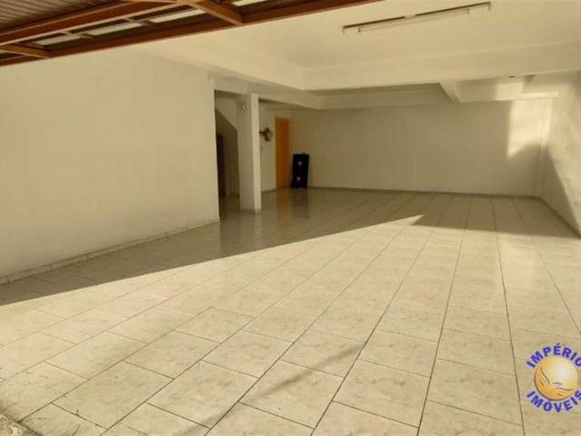 Casa / Sobrado para Venda em Caxias do Sul/RS Cidade Nova 4 Quartos