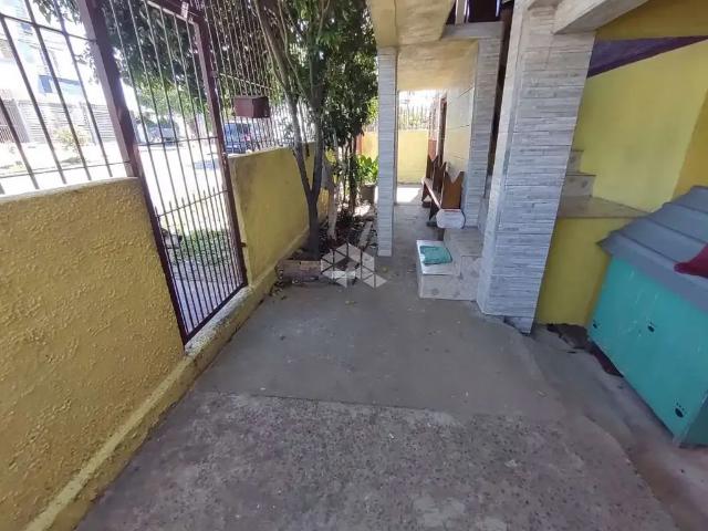 Casa / Sobrado para Venda em Caxias do Sul/RS Cidade Nova 5 Quartos