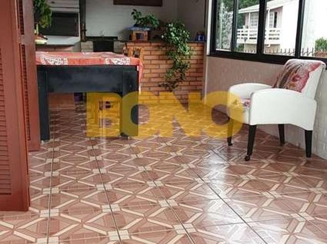 Casa / Sobrado para Venda em Caxias do Sul/RS Cidade Nova 5 Quartos