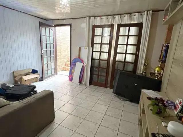 Casa / Sobrado para Venda em Caxias do Sul/RS Cidade Nova 5 Quartos