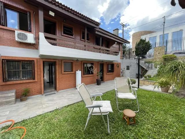 Casa / Sobrado para Venda em Caxias do Sul/RS Cinqüentenário 3 Quartos