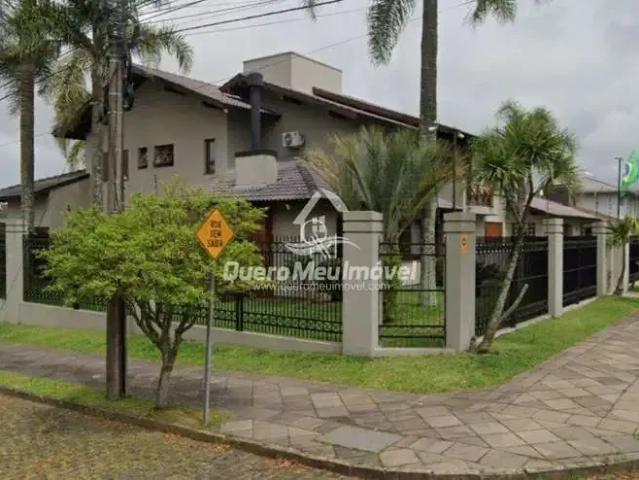 Casa / Sobrado para Venda em Caxias do Sul/RS Cinqüentenário 4 Quartos