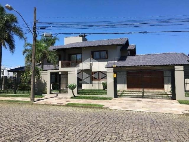 Casa / Sobrado para Venda em Caxias do Sul/RS Cinqüentenário 4 Quartos