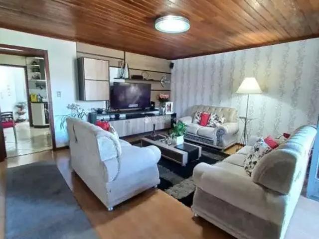 Casa / Sobrado para Venda em Caxias do Sul/RS Cruzeiro 6 Quartos