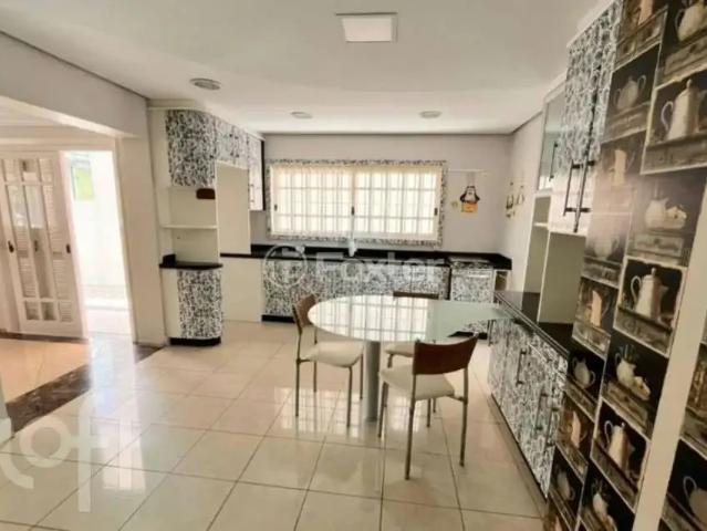 Casa / Sobrado para Venda em Caxias do Sul/RS Bela Vista 4 Quartos