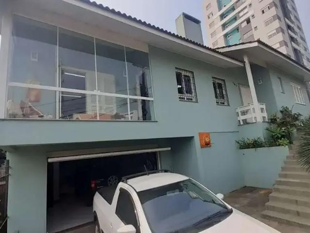 Casa / Sobrado para Venda em Caxias do Sul/RS Bela Vista 3 Quartos
