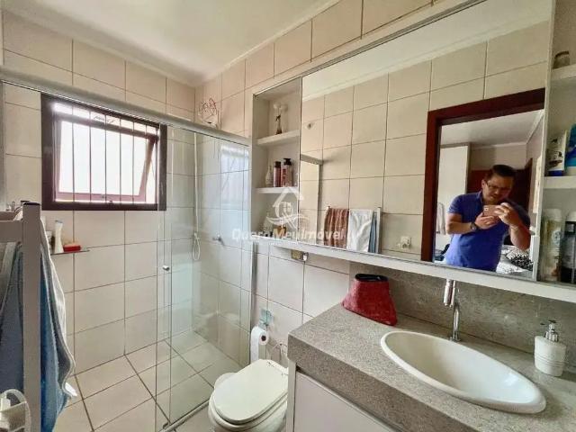 Casa / Sobrado para Venda em Caxias do Sul/RS De Lazzer 7 Quartos