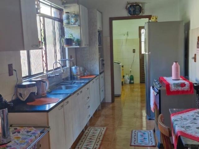 Casa / Sobrado para Venda em Caxias do Sul/RS Desvio Rizzo 3 Quartos