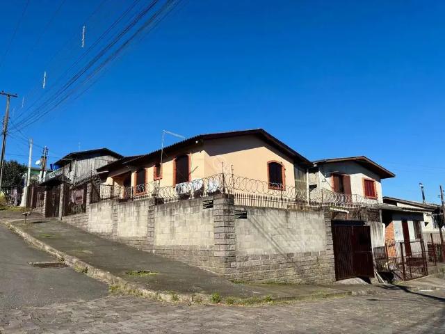 Casa / Sobrado para Venda em Caxias do Sul/RS Esplanada 3 Quartos