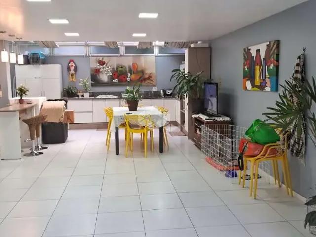 Casa / Sobrado para Venda em Caxias do Sul/RS Jardim América 3 Quartos