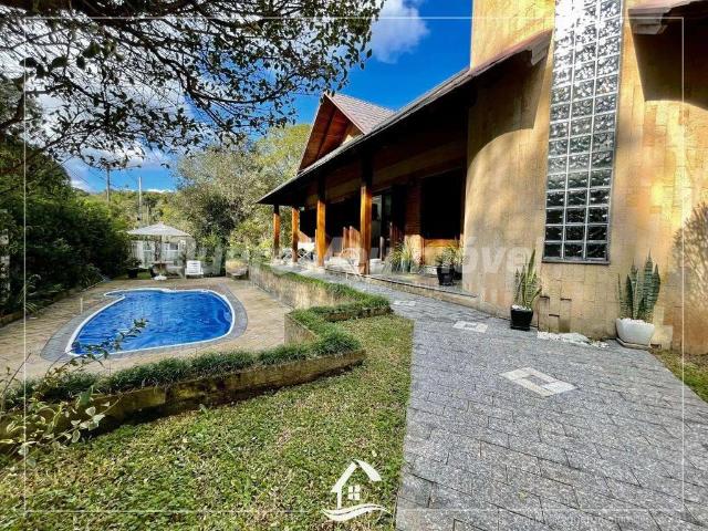 Casa / Sobrado para Venda em Caxias do Sul/RS Linha 40 5 Quartos