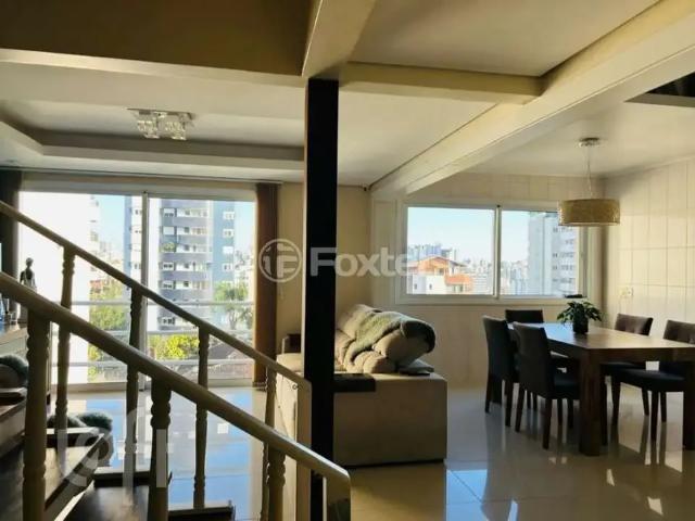 Casa / Sobrado para Venda em Caxias do Sul/RS Madureira 3 Quartos