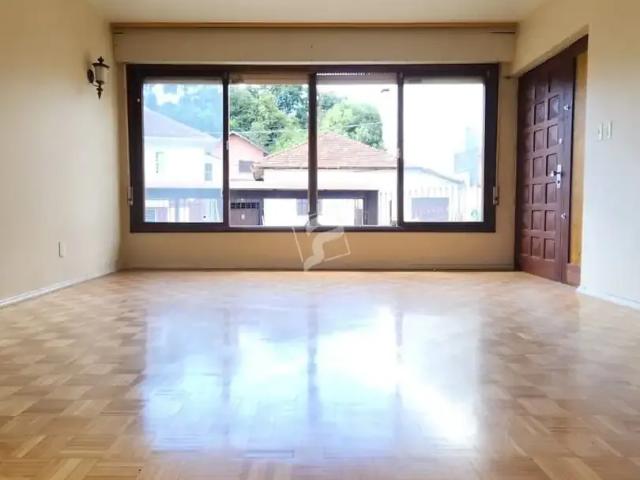 Casa / Sobrado para Venda em Caxias do Sul/RS Medianeira 3 Quartos