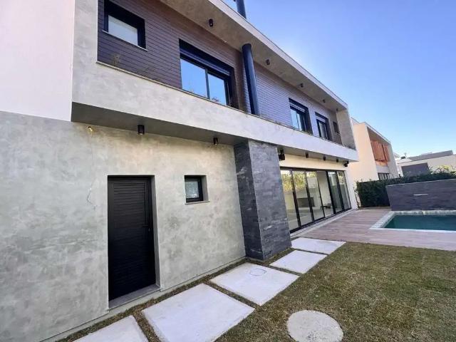 Casa / Sobrado para Venda em Caxias do Sul/RS Nossa Senhora da Saúde 4 Quartos