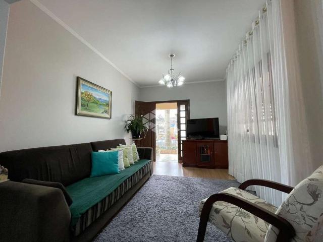 Casa / Sobrado para Venda em Caxias do Sul/RS Diamantino 3 Quartos