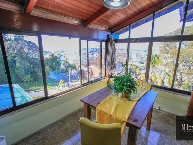 Casa / Sobrado para Venda em Caxias do Sul/RS Nossa Senhora de Lourdes 4 Quartos