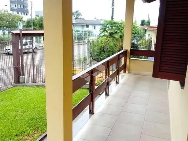 Casa / Sobrado para Venda em Caxias do Sul/RS São Luiz 5 Quartos